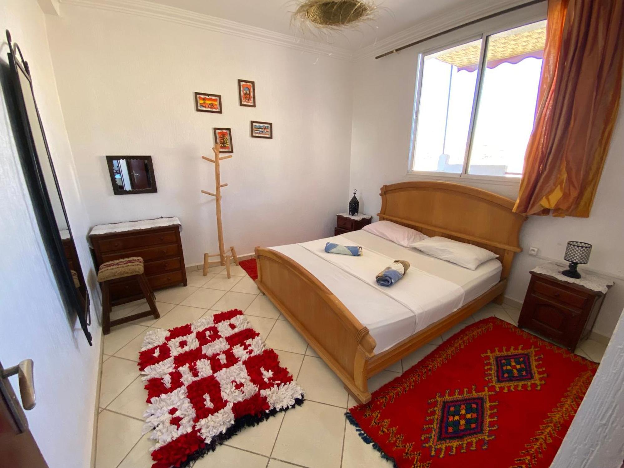 Red Carpet Surf Camp Sea, Mountain & Garden Escape Hotel Tamraght Exterior photo